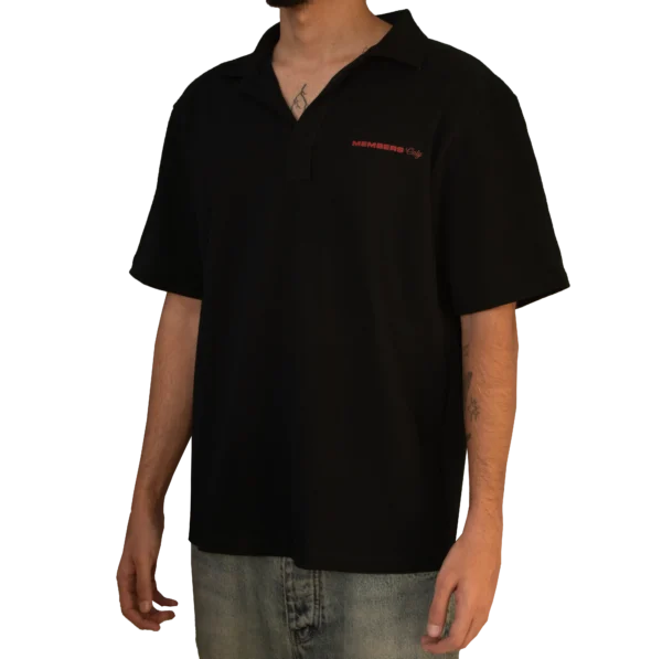 Signature-cola-polo-model-front-image